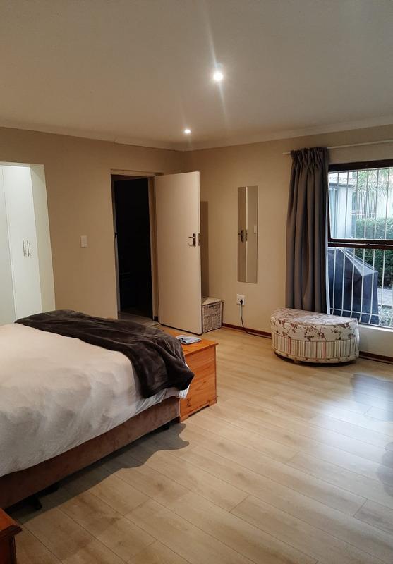To Let 4 Bedroom Property for Rent in Strand Western Cape